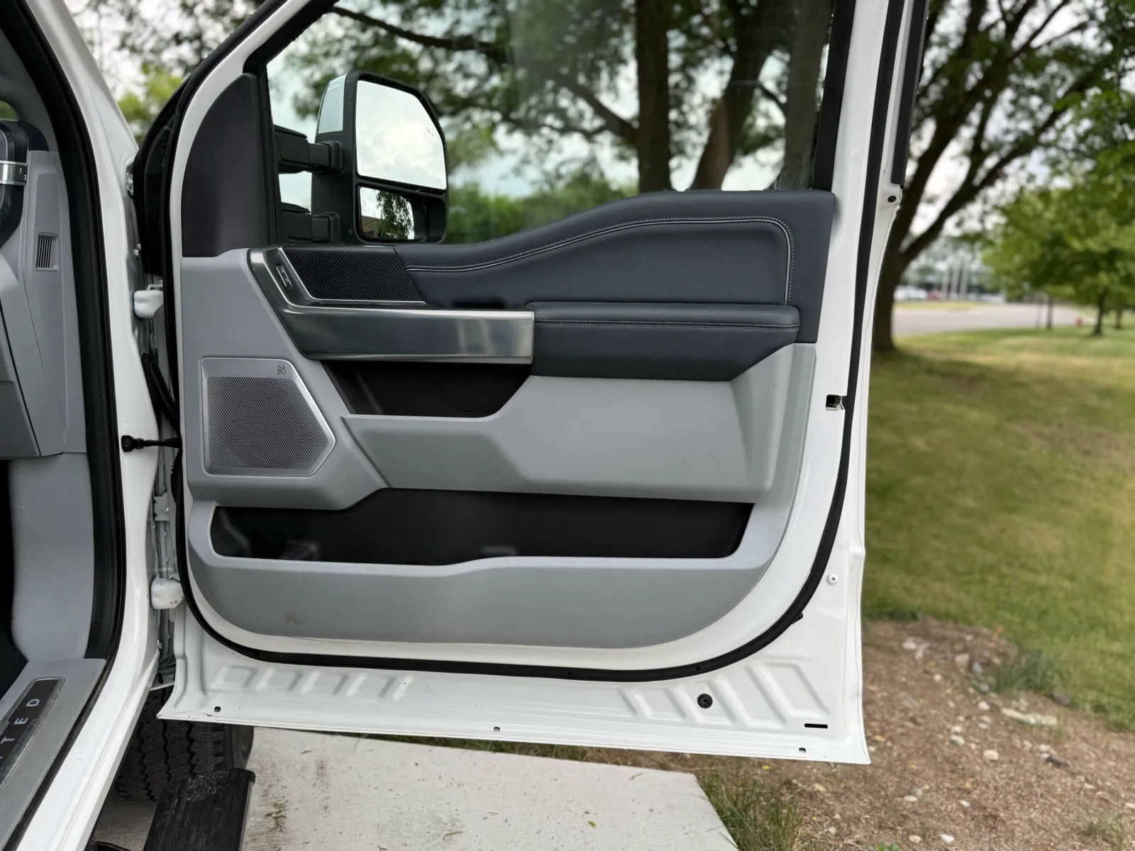 Ford F-250 photo 15