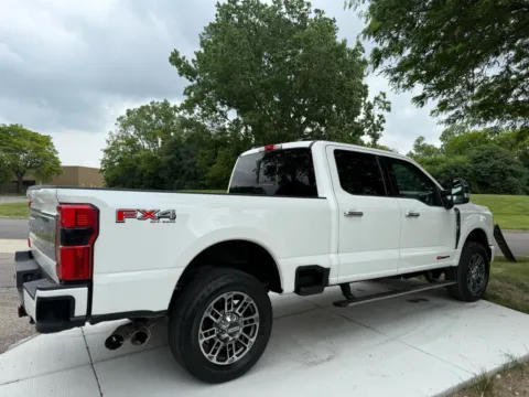 More photos of 2024 Ford F-250 Limited at City of Cars, MI