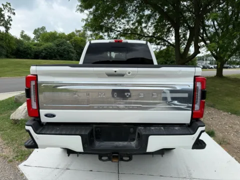 More photos of 2024 Ford F-250 Limited at City of Cars, MI