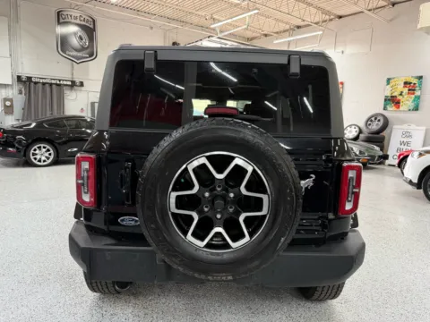 More photos of 2024 Ford Bronco Outer Banks at City of Cars, MI