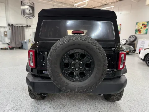 More photos of 2024 Ford Bronco Wildtrak at City of Cars, MI