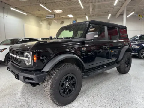 Black 2024 Ford Bronco Wildtrak for sale in Troy, MI