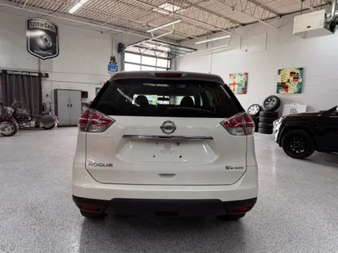 More photos of 2016 Nissan Rogue SV at City of Cars, MI