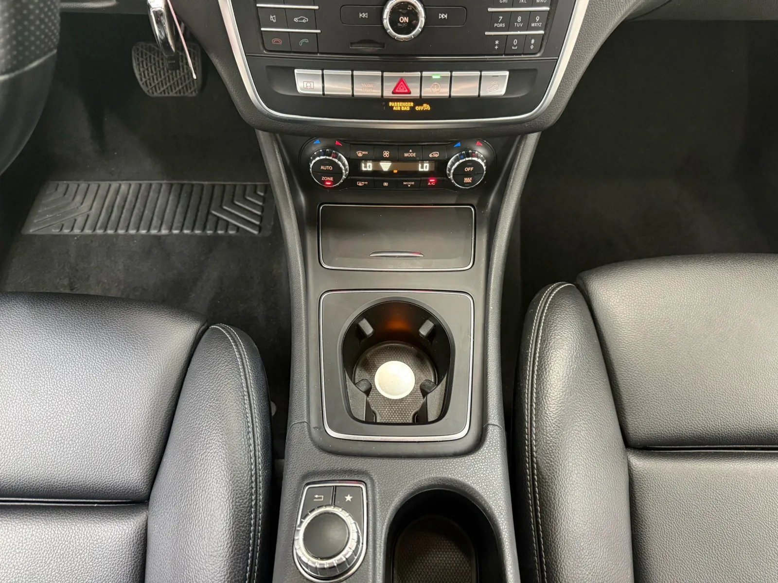 Mercedes-Benz GLA 250 photo 20