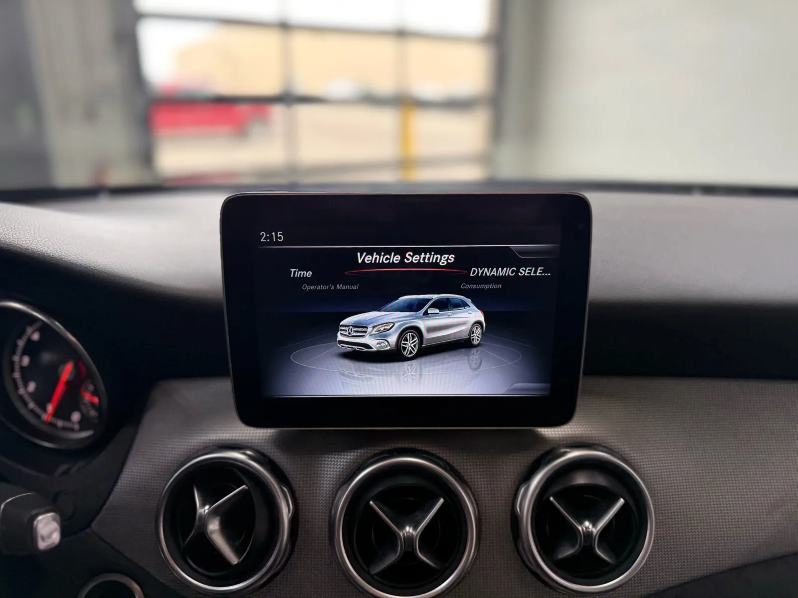 Mercedes-Benz GLA 250 photo 22
