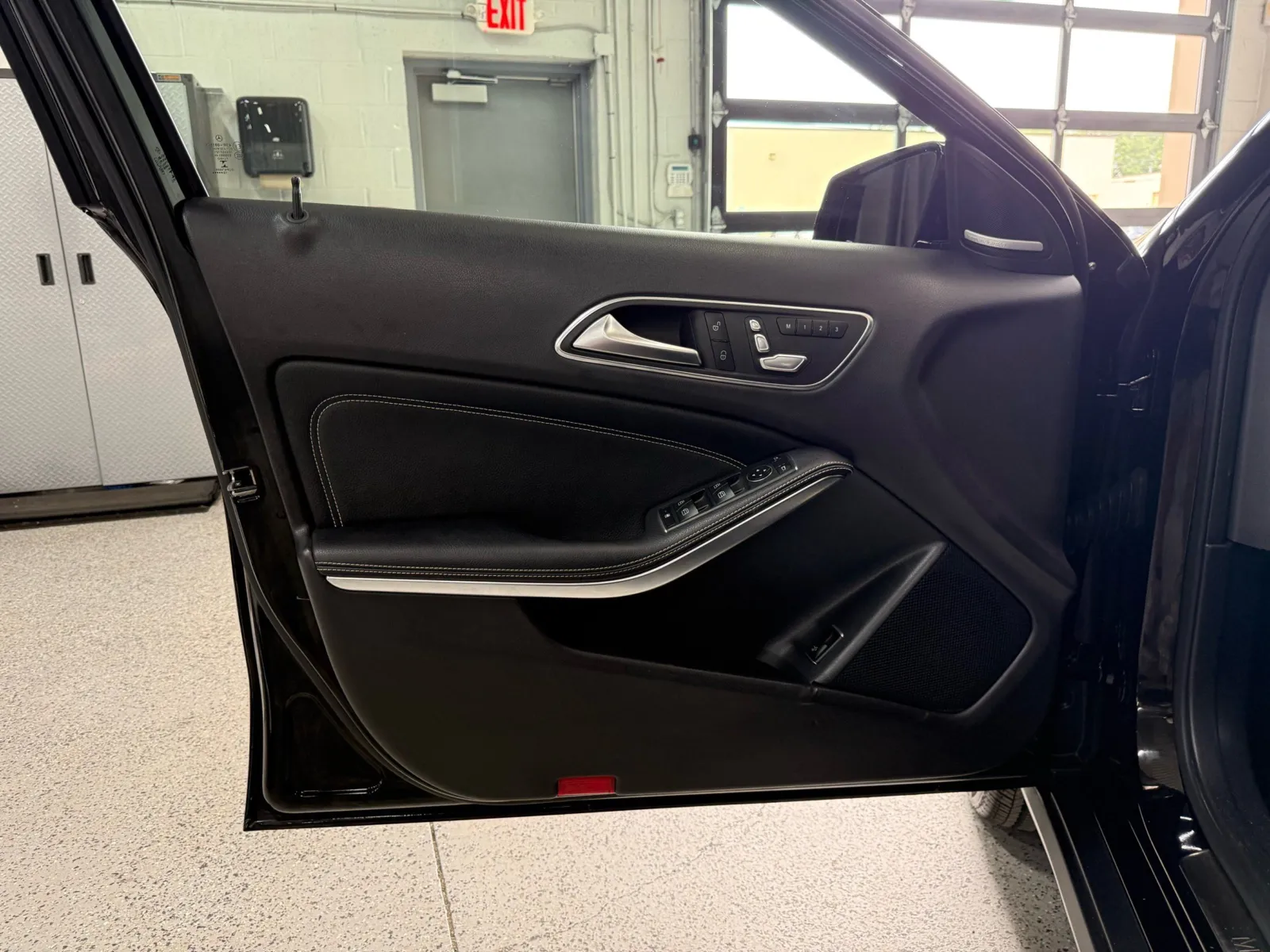 Mercedes-Benz GLA 250 photo 9