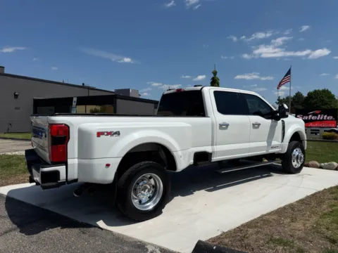 More photos of 2023 Ford F-450 Limited at City of Cars, MI