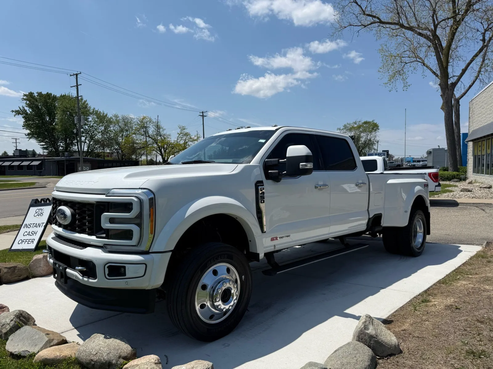 White 2023 Ford F-450 Limited for sale in Troy, MI