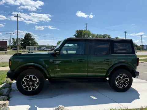 Photos of 2025 Ford Bronco Outer Banks for sale in Troy, MI at City of Cars