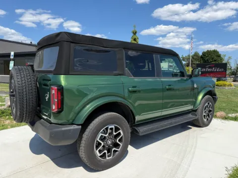 More photos of 2025 Ford Bronco Outer Banks at City of Cars, MI