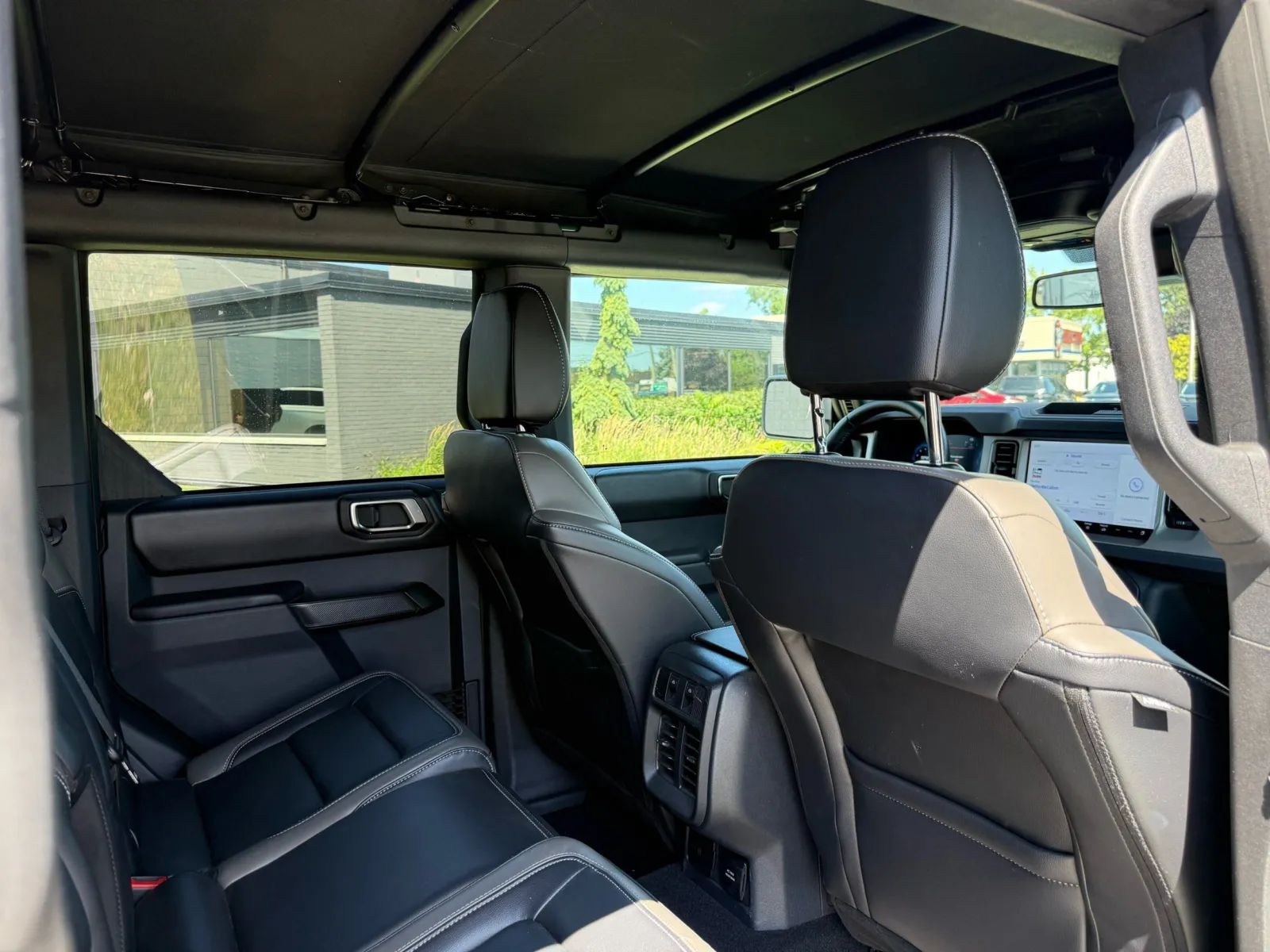 2025 Ford Bronco Outer Banks - Photo 14