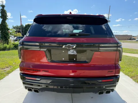 More photos of 2024 Chevrolet Traverse RS at City of Cars, MI