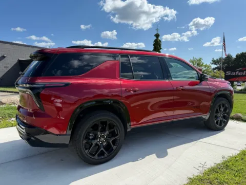 More photos of 2024 Chevrolet Traverse RS at City of Cars, MI