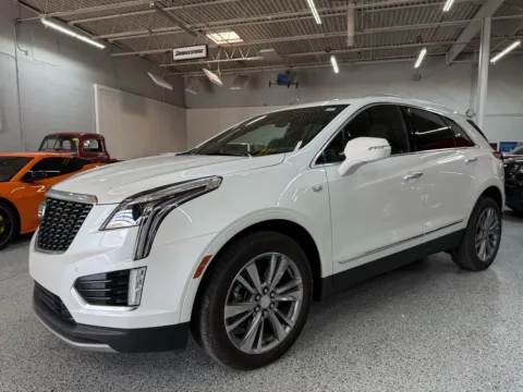 White 2024 Cadillac XT5 AWD Premium Luxury for sale in Troy, MI