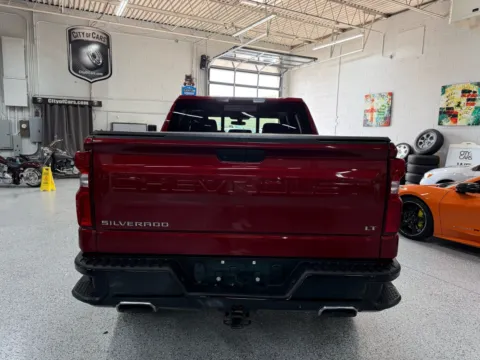 More photos of 2021 Chevrolet Silverado 1500 LT Trail Boss at City of Cars, MI