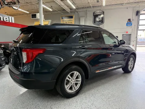 More photos of 2023 Ford Explorer XLT at City of Cars, MI