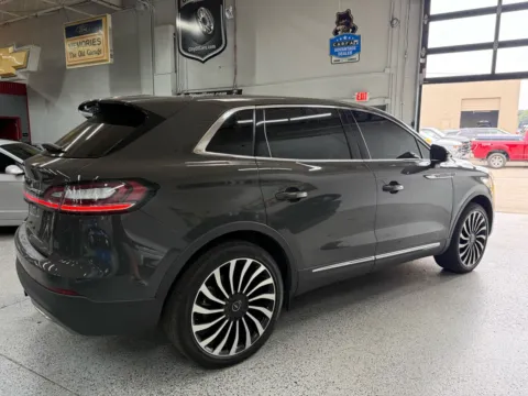 More photos of 2023 Lincoln Nautilus Black Label at City of Cars, MI