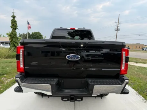 More photos of 2026 Ford F-250 LARIAT at City of Cars, MI