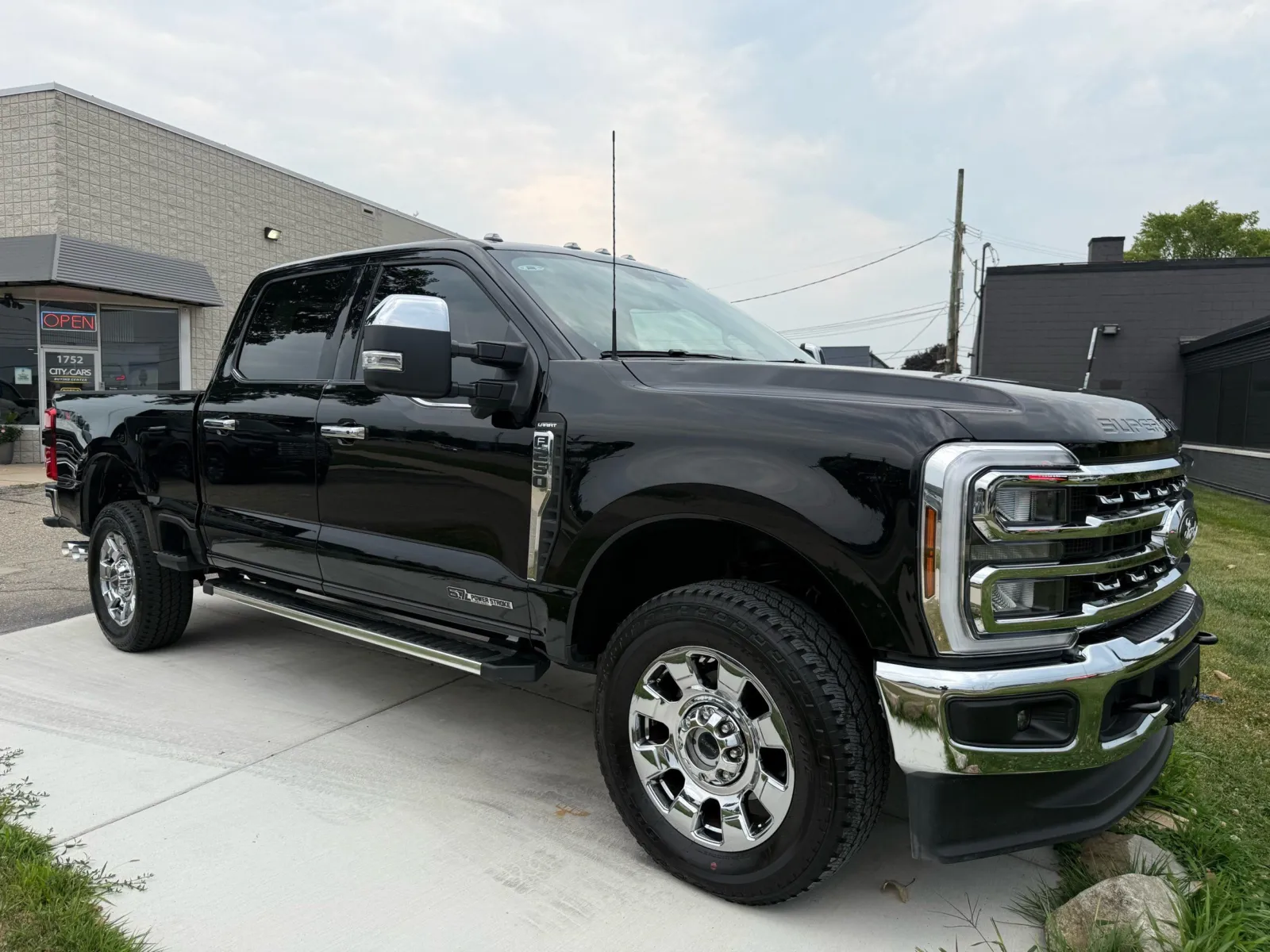 Ford F-250 photo 7