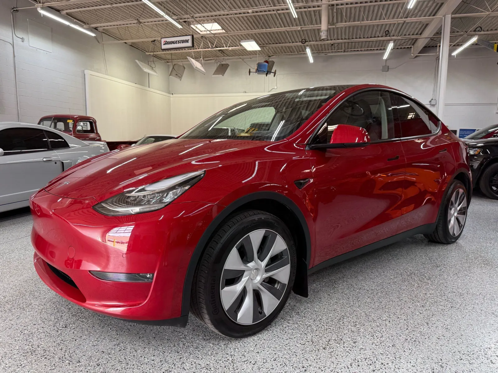 2022 Tesla Model Y Long Range Dual Motor All-Wheel Drive