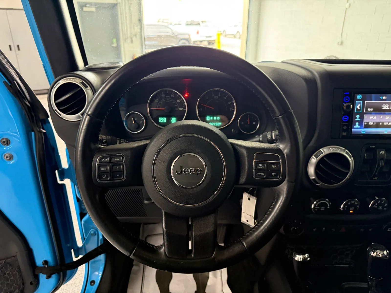 Jeep Wrangler JK photo 24