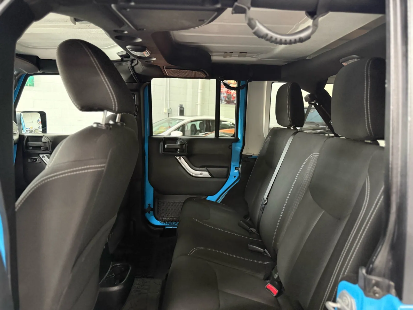 Jeep Wrangler JK photo 13