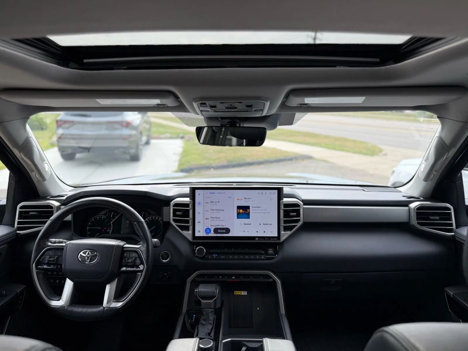 Toyota Tundra photo 21