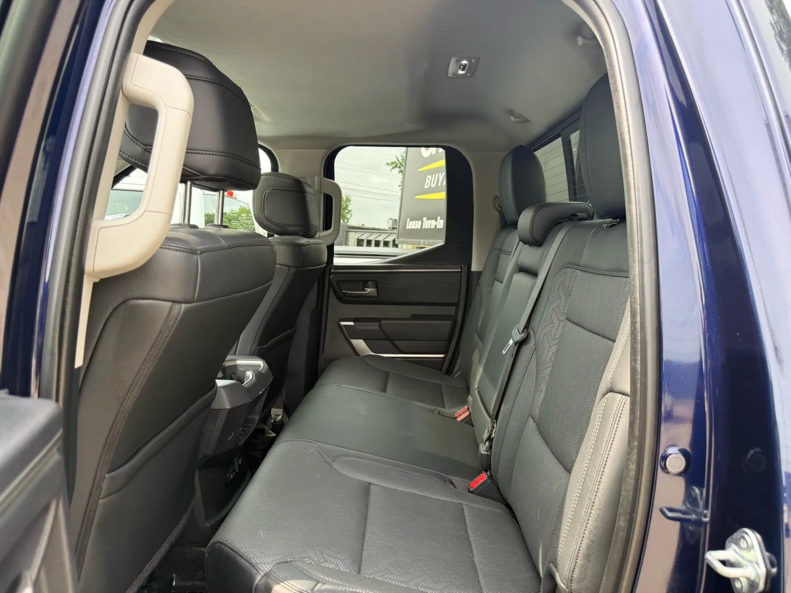 Toyota Tundra photo 14