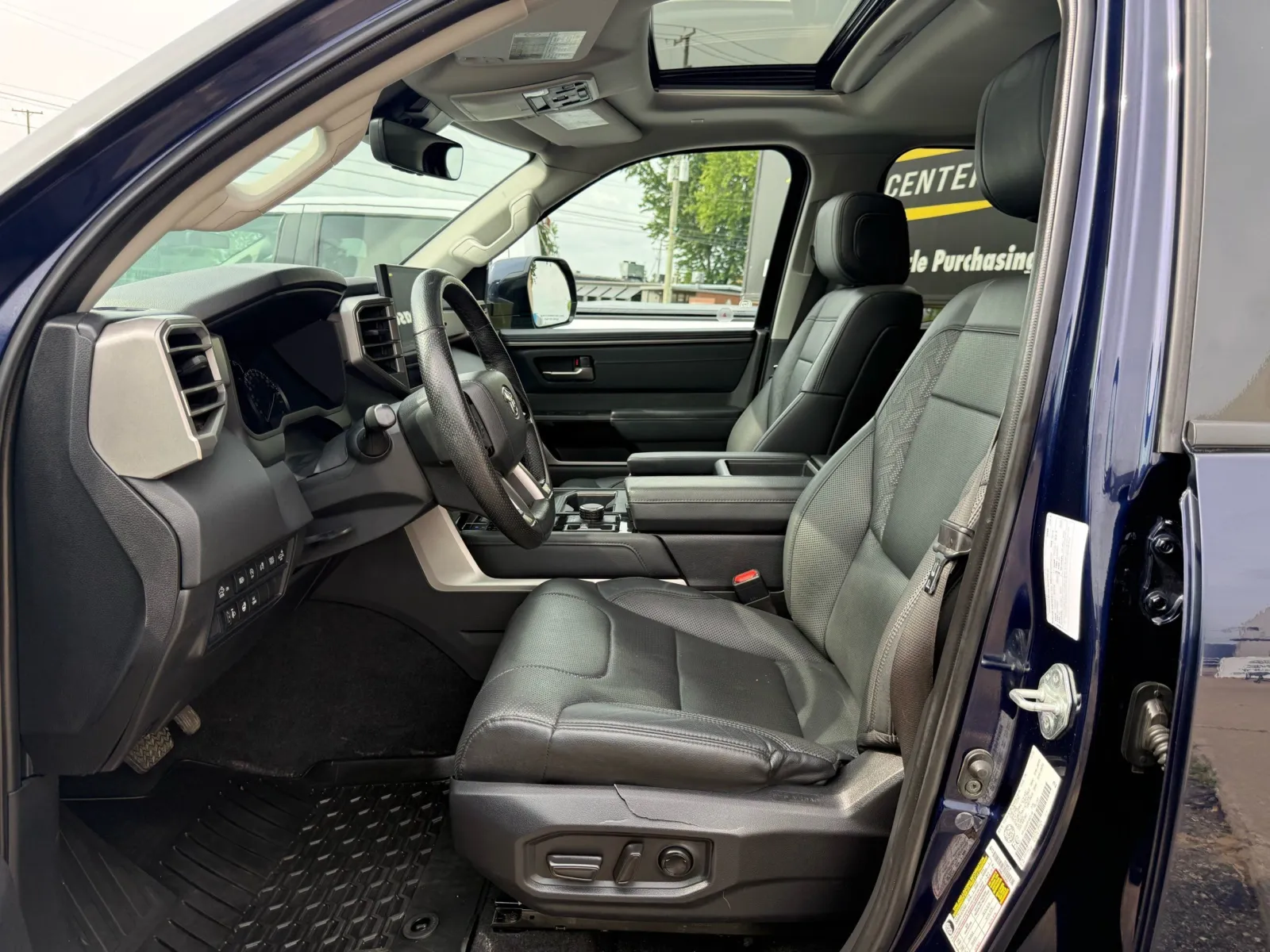 Toyota Tundra photo 11