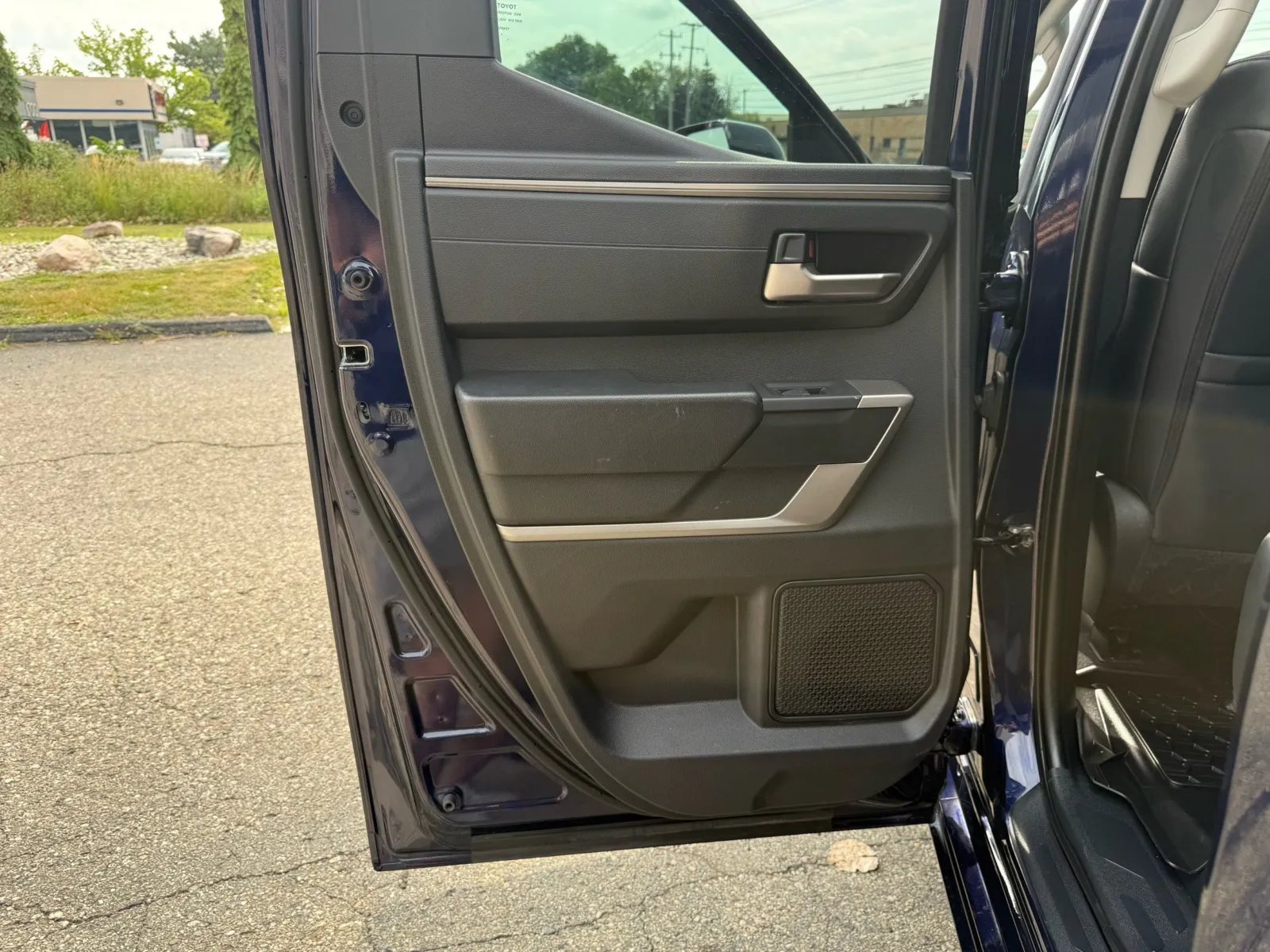 Toyota Tundra photo 12