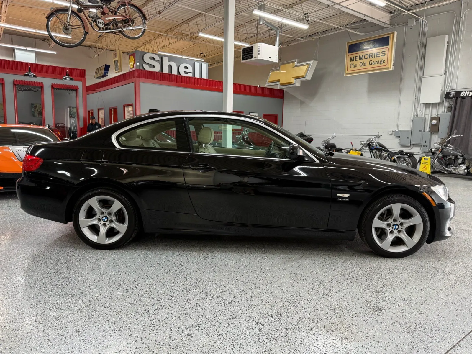 BMW 335i photo 7