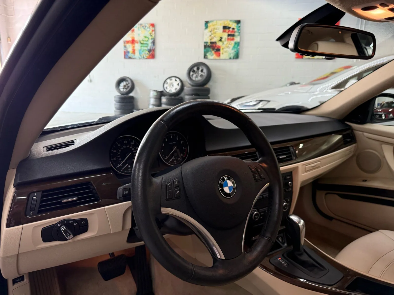 BMW 335i photo 11