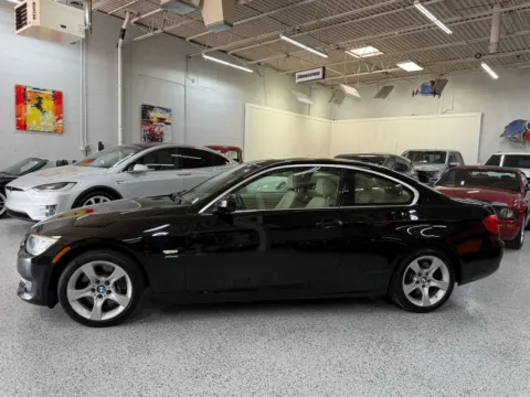 Photos of 2013 BMW 335i xDrive for sale in Troy, MI at City of Cars