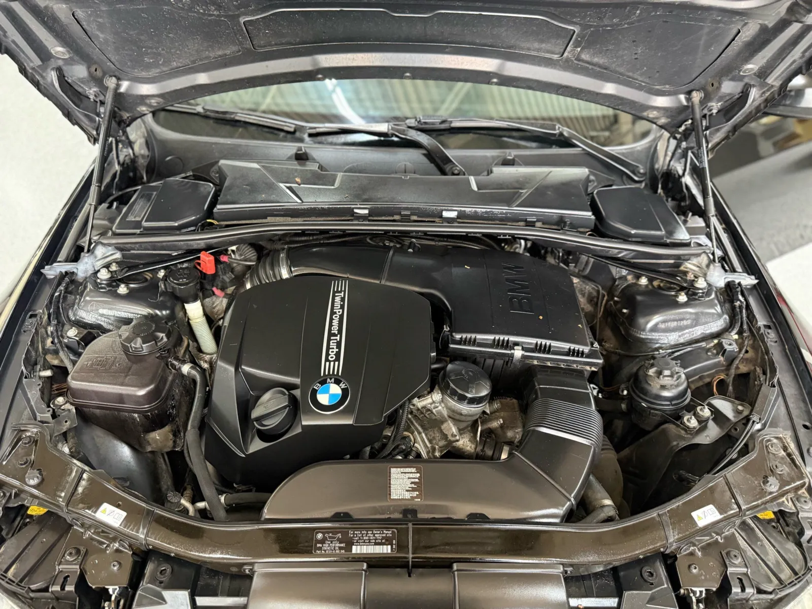 BMW 335i photo 23