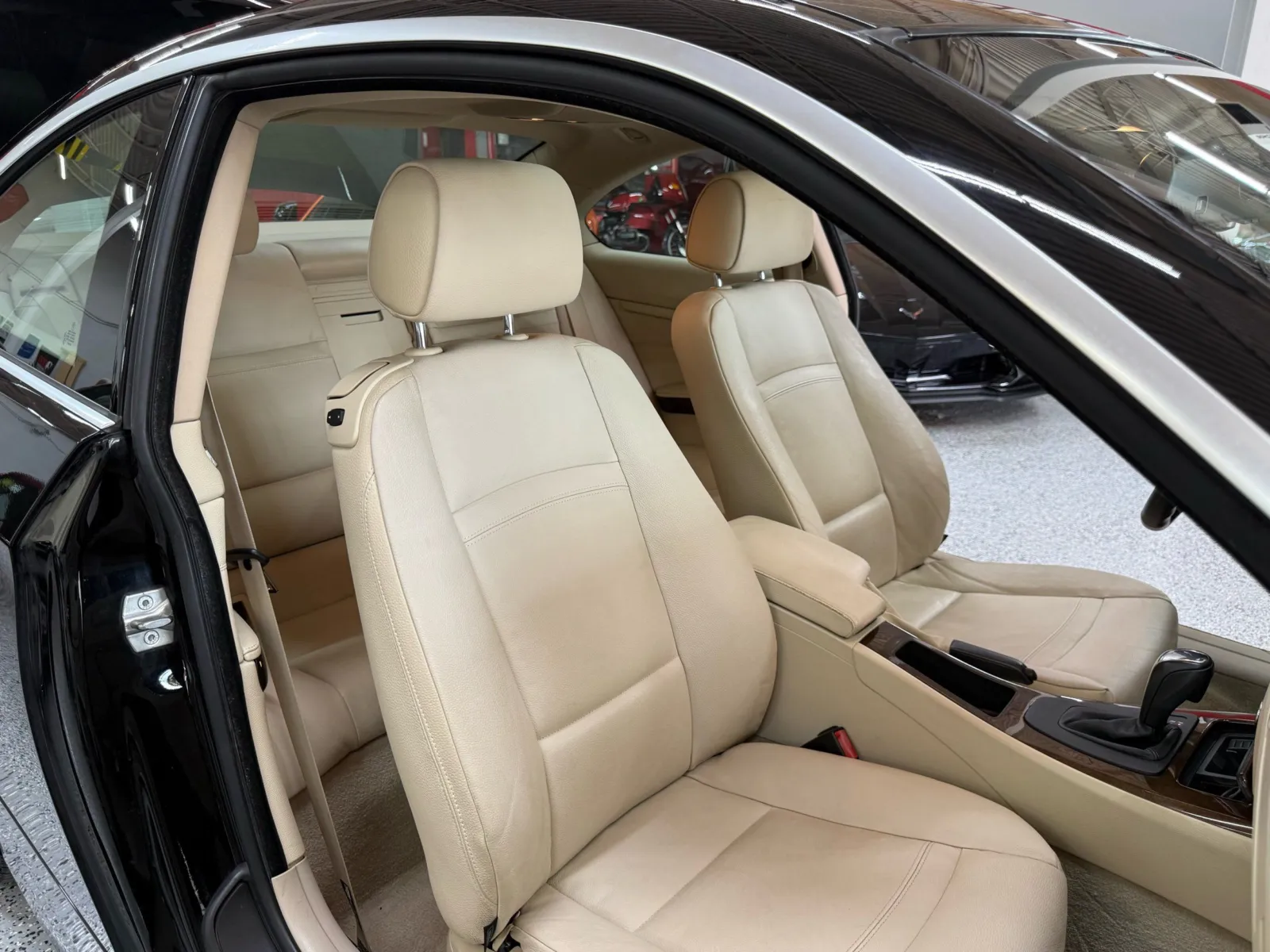 BMW 335i photo 18