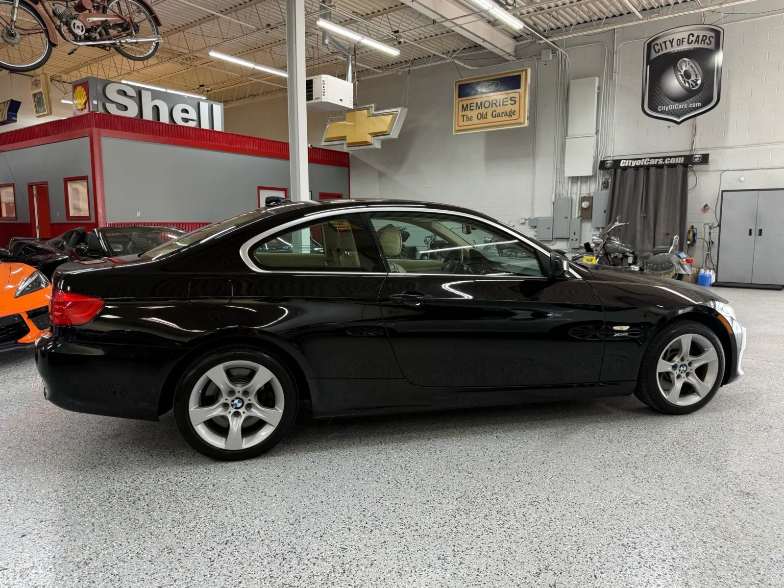 BMW 335i photo 6