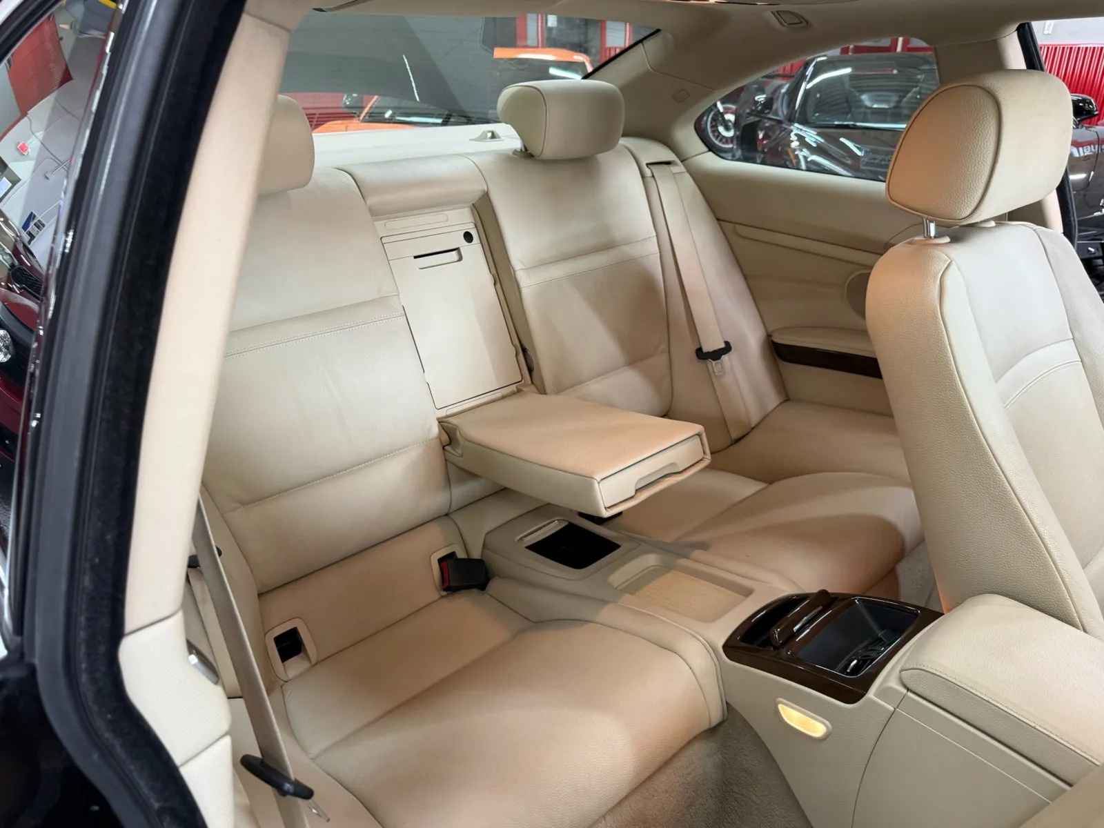 BMW 335i photo 19