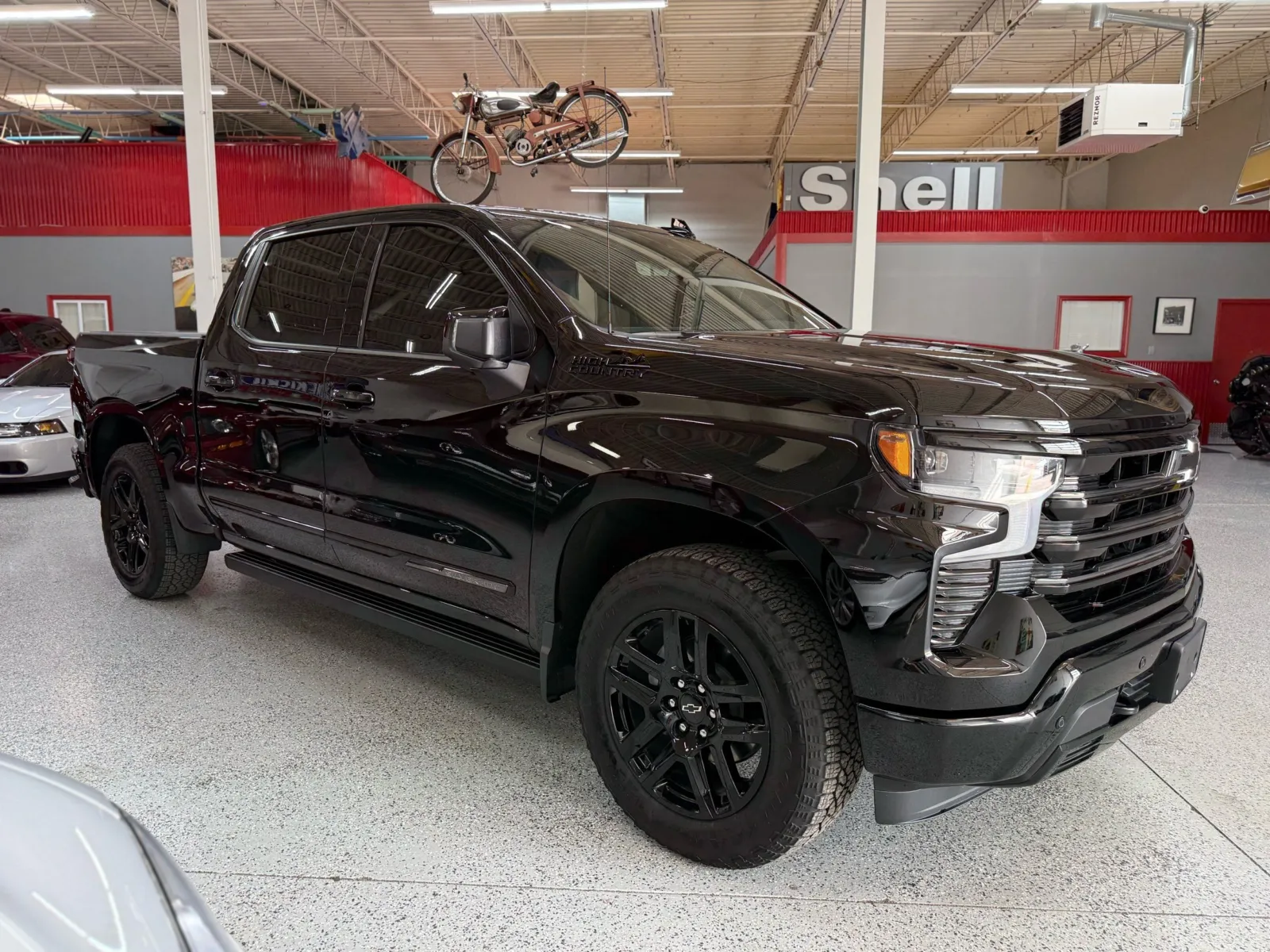 Chevrolet Silverado photo 7