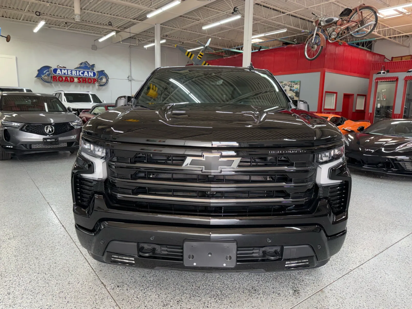 Chevrolet Silverado photo 8