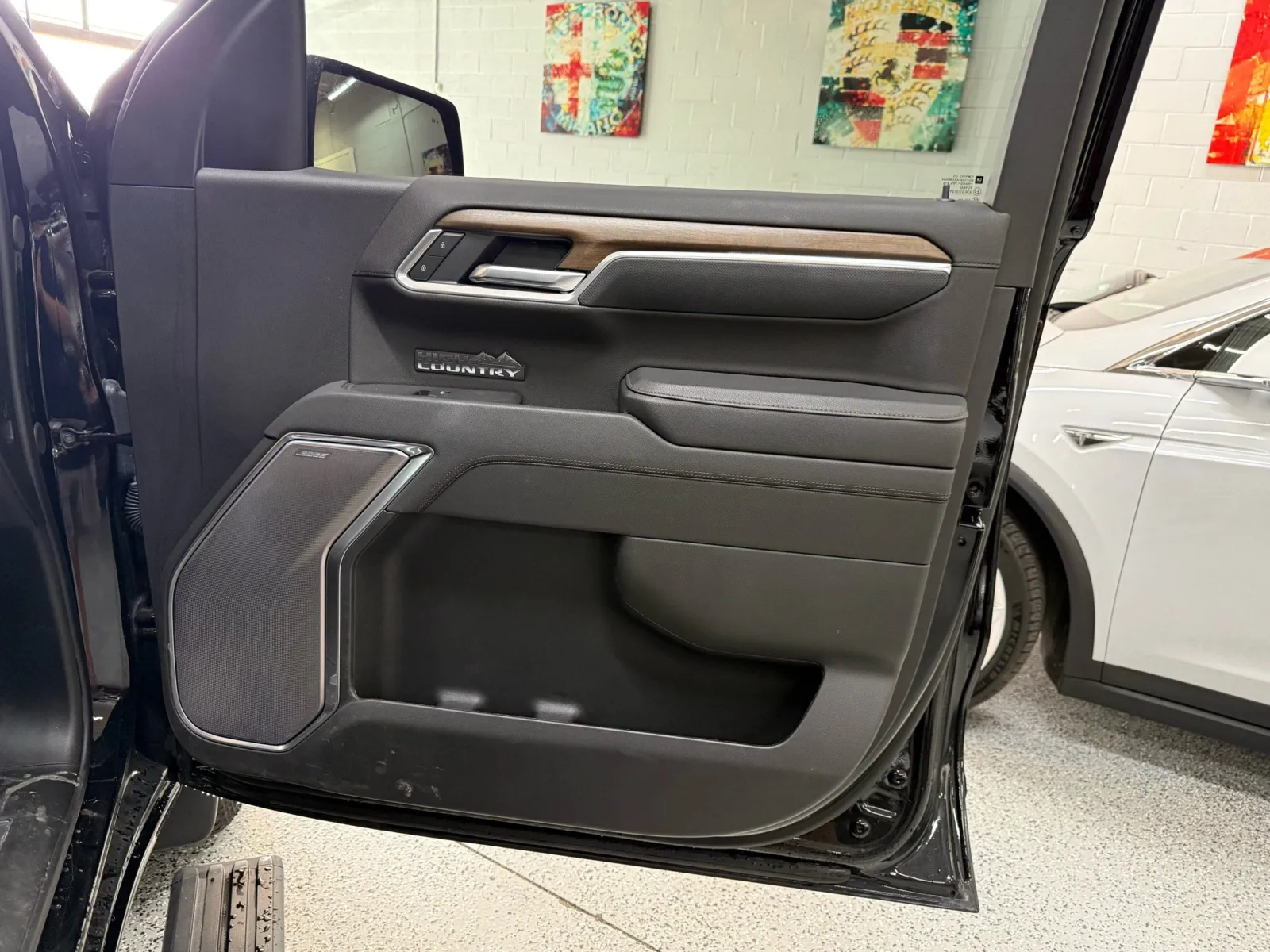 Chevrolet Silverado photo 15