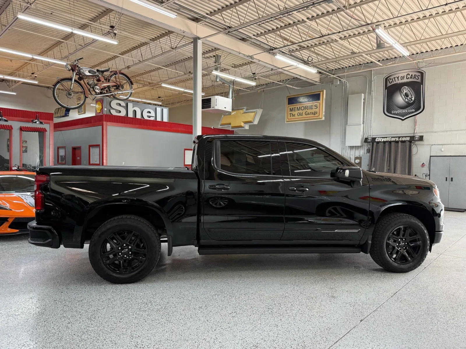 Chevrolet Silverado photo 6