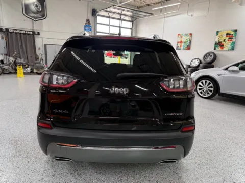 More photos of 2020 Jeep Cherokee Limited 4x4 at City of Cars, MI