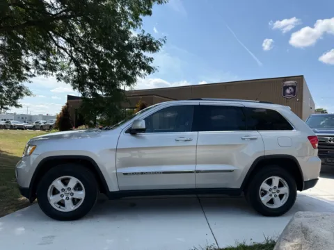 Photos of 2011 Jeep Grand Cherokee Laredo for sale in Troy, MI at City of Cars