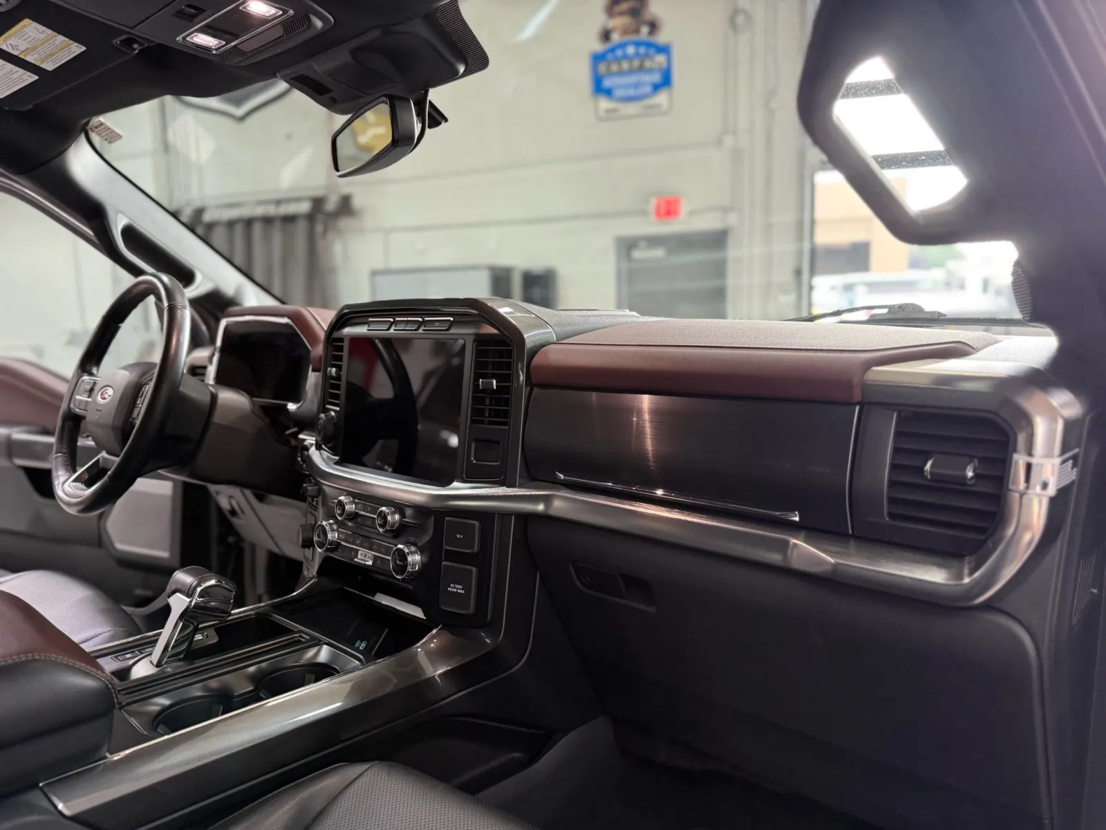 Ford F-150 photo 16
