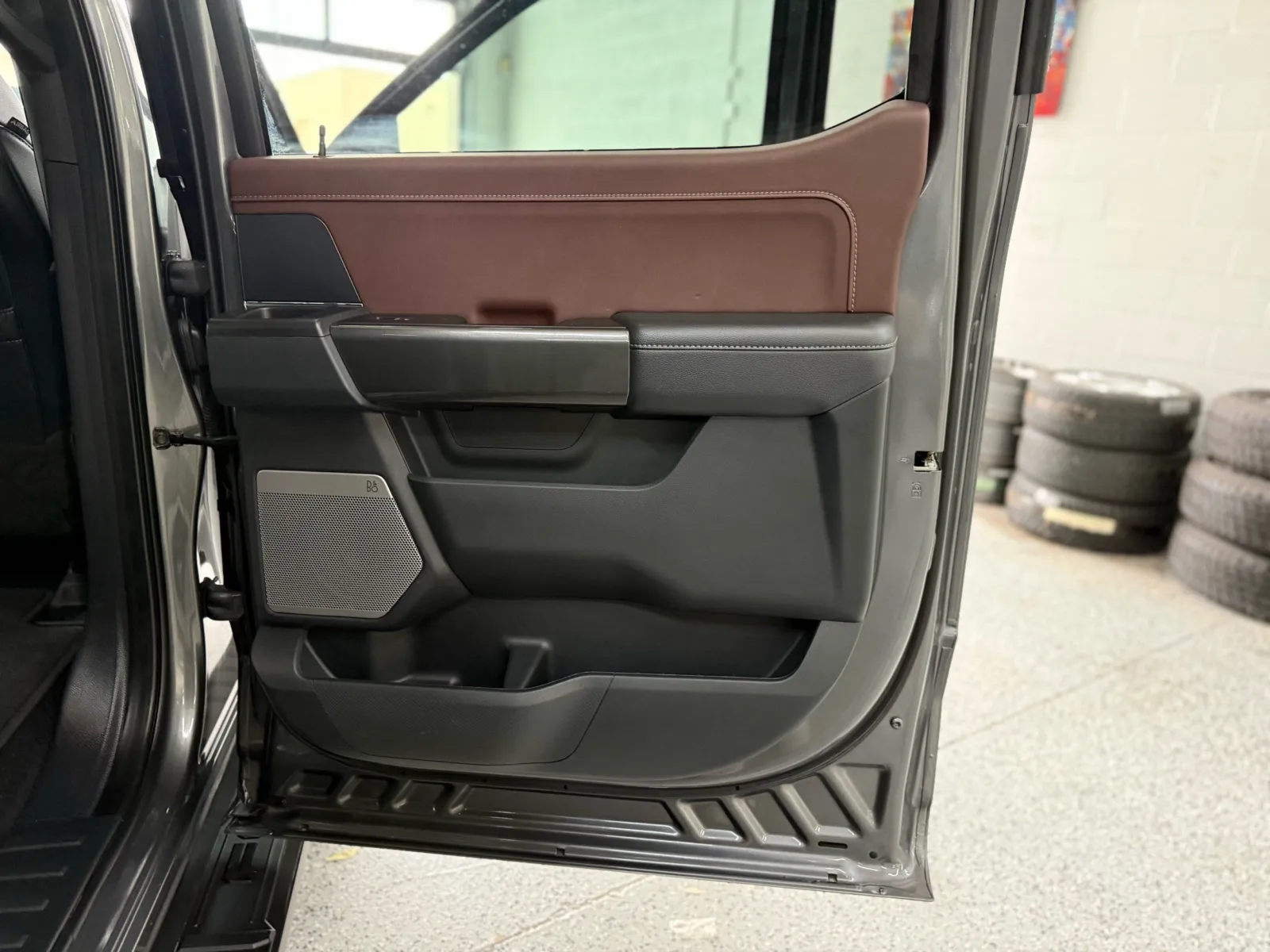 Ford F-150 photo 18