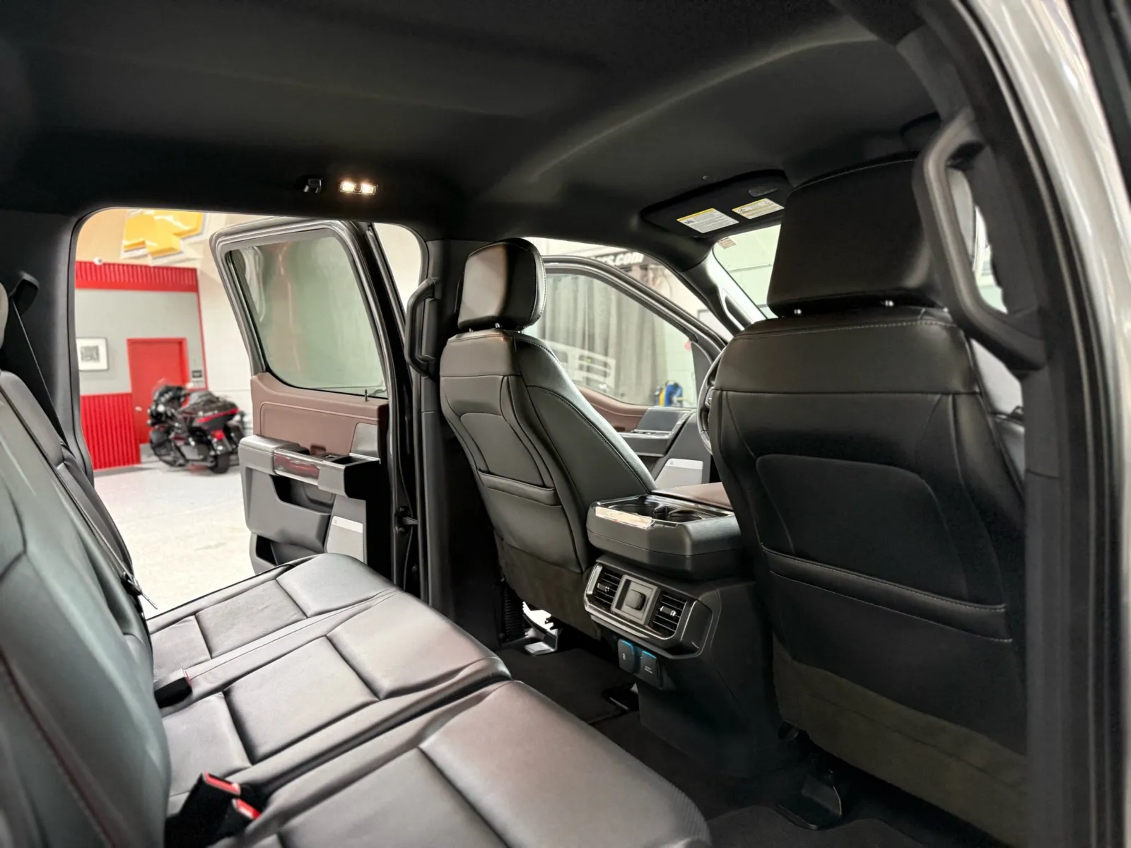 Ford F-150 photo 19
