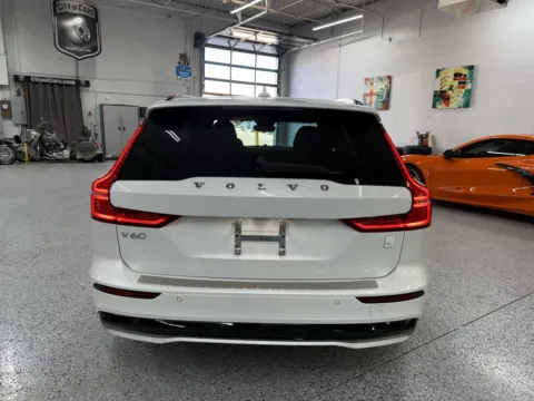More photos of 2024 Volvo V60 Recharge Plug-In T8 Polestar Engineered at City of Cars, MI