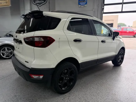 More photos of 2021 Ford EcoSport SES at City of Cars, MI