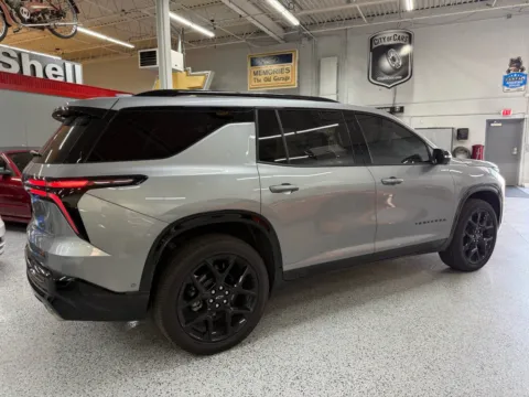 More photos of 2025 Chevrolet Traverse RS at City of Cars, MI