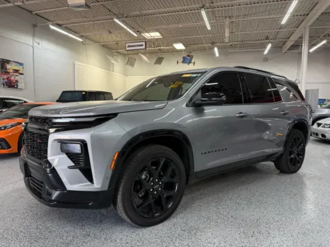 Gray 2025 Chevrolet Traverse RS for sale in Troy, MI